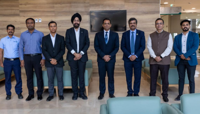 Indian diplomat visits Muscat's state-of-the-art Aster Royal Hospital