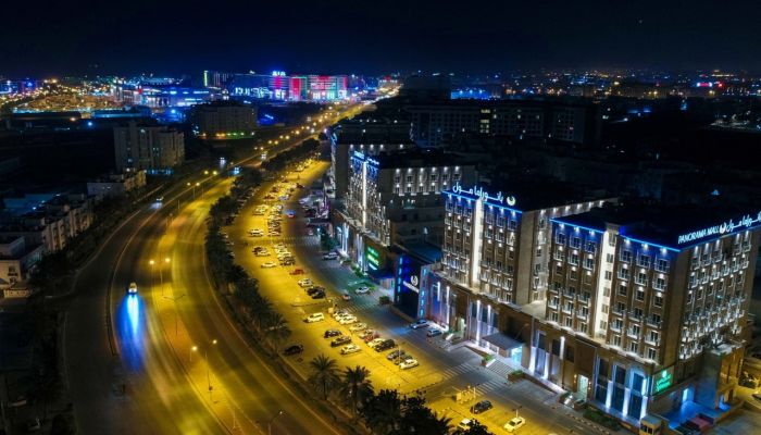بالصور.. مسقط مدينة تضيء بالجمال والثقافة