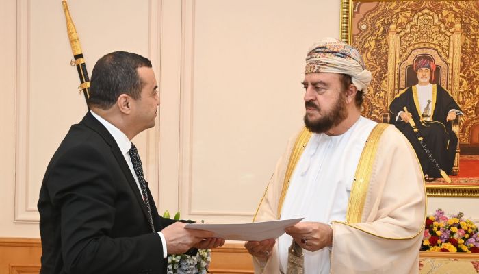 جلالة السلطان يتلقى رسالة خطية من عبدالمجيد تبون