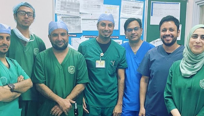 فريق طبي في مستشفى جامعة السلطان قابوس أجرى عملية ناجحة لحالة نادرة