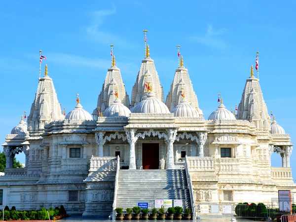 Swaminarayan Mandir in Canada painted with anti-India slogans, India raises issue
