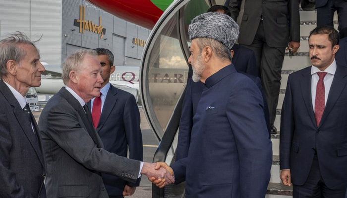 His Majesty arrives in the United Kingdom