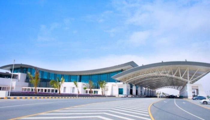 مطار صلالة يحصد جائزتين عالميتين في جودة الخدمات وإجراءات السلامة خلال جائحة كوفيد19
