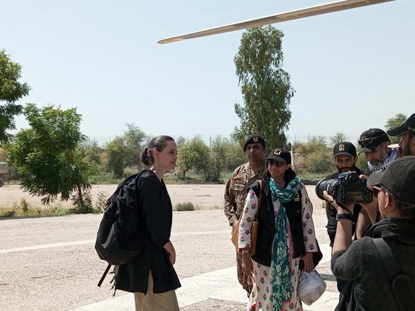 Angelina Jolie visits Pakistan to support people affected by floods