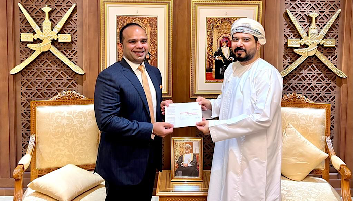 LuLuFin MD Adeeb Ahamed receives long-term residence visa in Oman