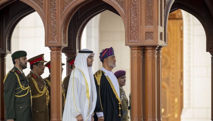 الشيخ محمد بن زايد يغرد بشأن زيارته لسلطنة عمان وهذا ما كتبه