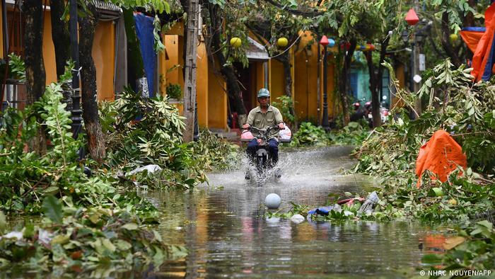 Tropical storm Noru hits Vietnamese coast, downgraded but still risk of floods