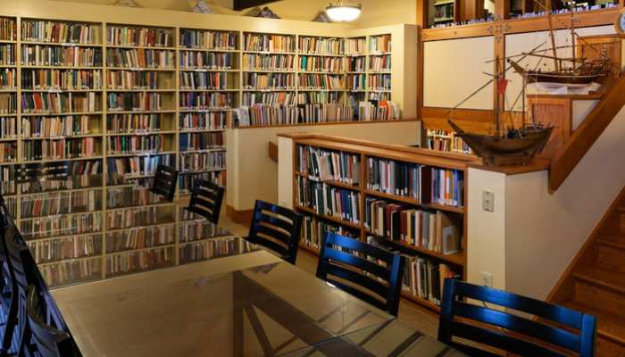 إعادة افتتاح مكتبة عُمان في معهد الشرق الأوسط بواشنطن
