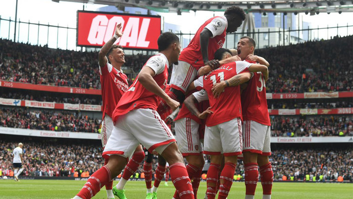Arsenal thrash Tottenham 3-1, go to top of Premier League`