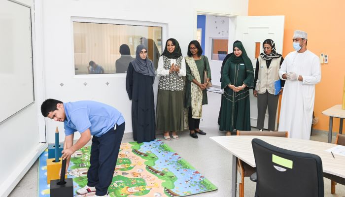 ممثلة منظمة الأمم المتحدة للطفولة في سلطنة عمان تزور جمعية الأطفال ذوي الإعاقة