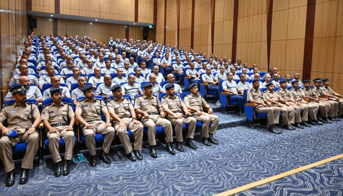 دفعة جديدة من الضباط المرشحين الجامعيين بأكاديمية السلطان قابوس لعلوم الشرطة
