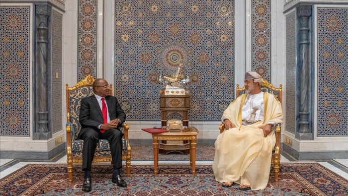 HM the Sultan gives audience to President of Zanzibar