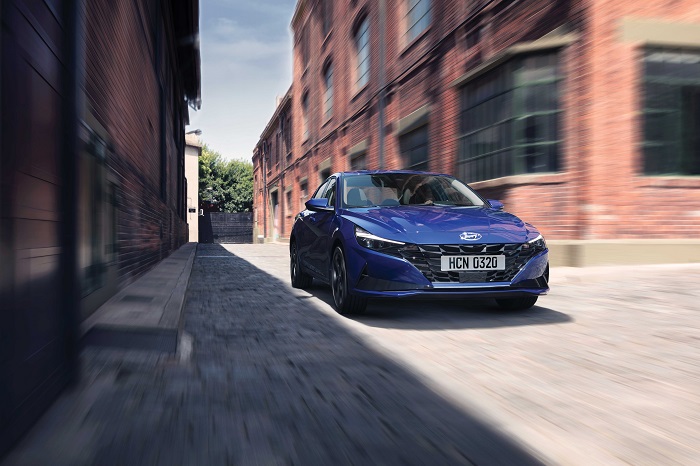 Bold styling, fuel efficient performance enhance 2022 Hyundai Elantra’s enduring popularity