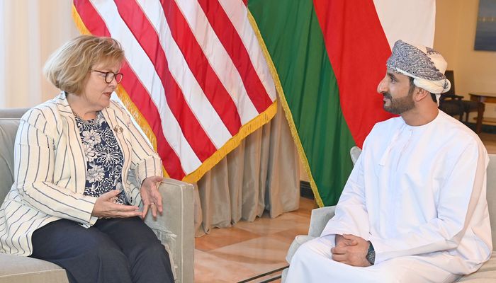 مسؤولة أمريكية تصف دور سلطنة عُمان في تعزيز الأمن والسلام الإقليمي بـ’المحوري’