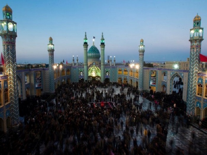 Armed attack on Shiite holy shrine in Iran's city of Shiraz claims 15 lives