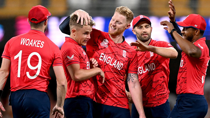 Clinical England beat New Zealand by 20 runs to keep semifinals hopes alive