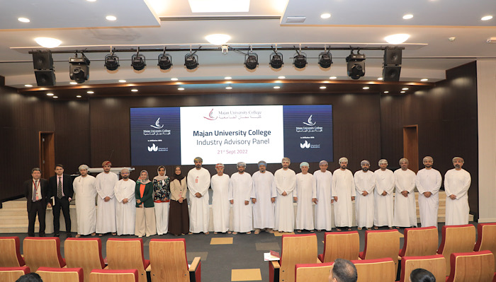 Majan University College holds first meeting of Industry Advisory Panel