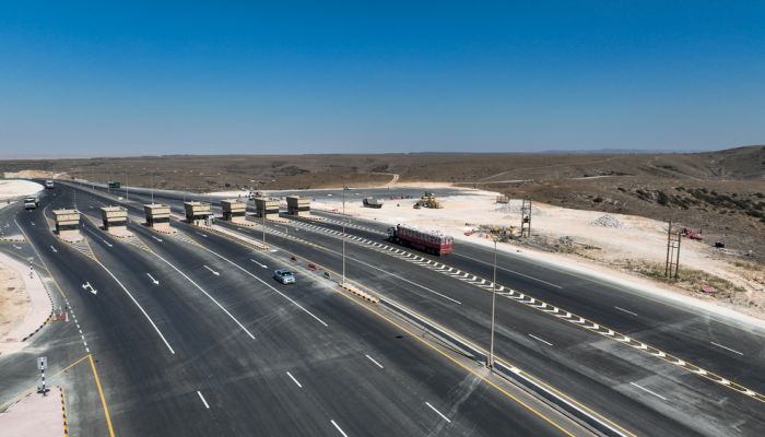 شبكة الطرق بظفار ..بنية متكاملة تواكب التنمية العمرانية والاقتصادية بسلطنة عُمان