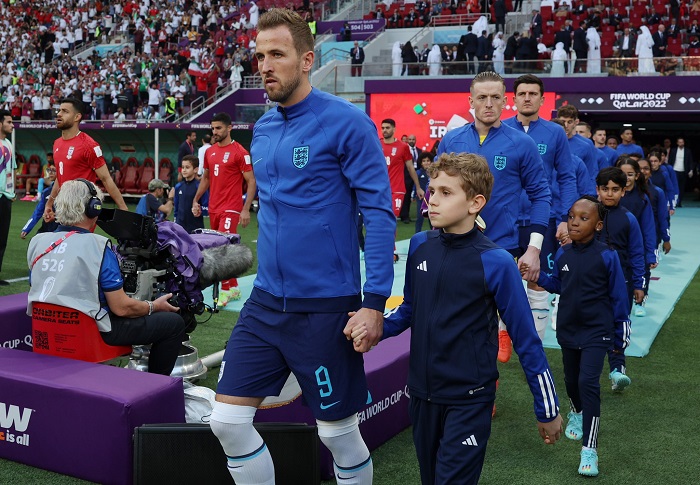 Nervous wait for England as captain Kane faces ankle scan