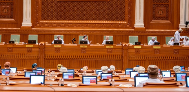 مجلس الشورى يحيط الأعضاء علمًا بوصول قانون العمل