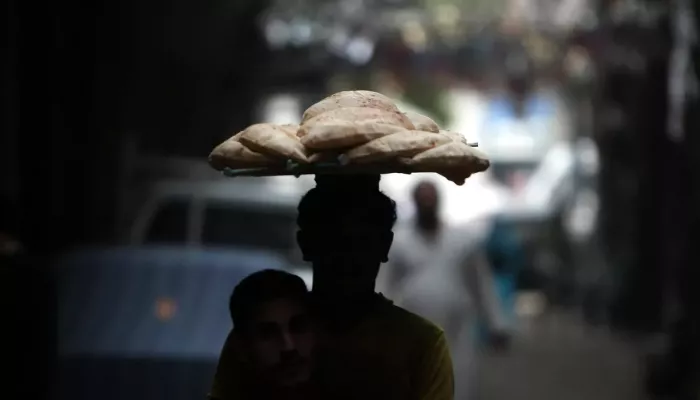 الحكومة المصرية تنفي تقليص حصة الخبز المدعم على بطاقة التموين