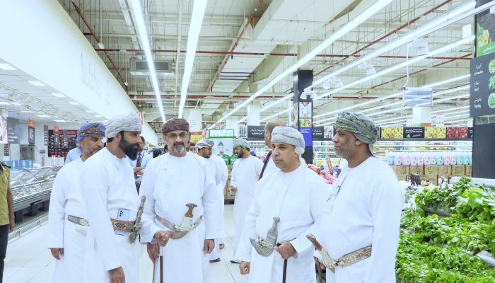 صنع في عمان.. التجارة تطلق حملة كبرى في صحار لدعم المنتجات العمانية
