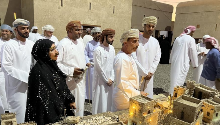 'Human Story' exhibition inaugurated in Al Buraimi Governorate