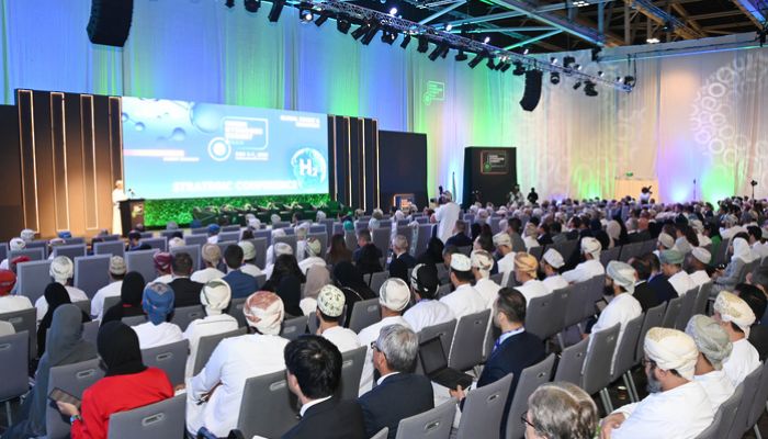 قمّة عُمانية عالمية تستعرض استراتيجية اقتصاد الهيدروجين الأخضر في سلطنة عُمان