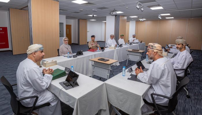 مجلس أمناء المجلس العُماني للاختصاصات الطبية يعقد اجتماعا