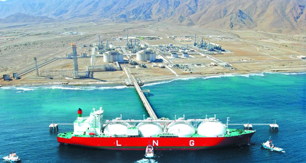 صادرات سلطنة عمان من الغاز المسال تتجه إلى رقم قياسي في 2022