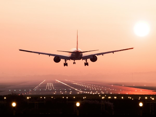 航空公司在印度的国内客流量在2022年1月至诺夫期间上涨了52％：DGCA