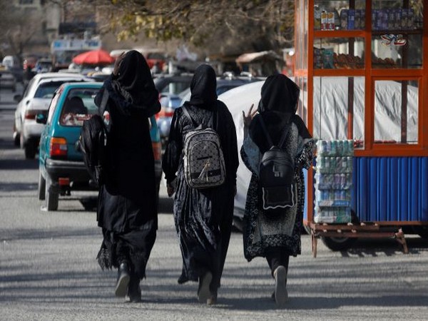 欧盟谴责塔利班禁止为非政府bob体育打彩票组织工作的妇女