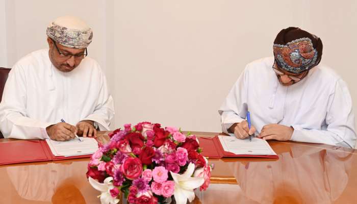 Muscat Municipality inks pact for cleanliness of beaches, public places
