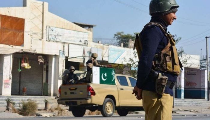 مقتل خمسة عسكريين في انفجار عبوة ناسفة بباكستان