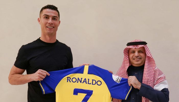 النصر السعودي يتعاقد رسمياً مع كريستيانو رونالدو لموسمين