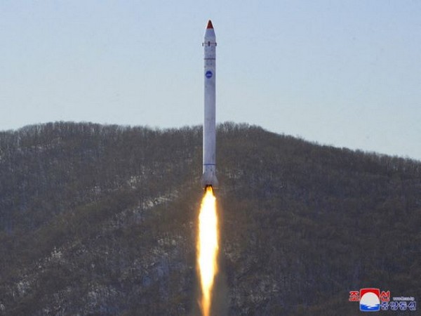 Ballistic missile launched by North Korea on Sunday covered 400km