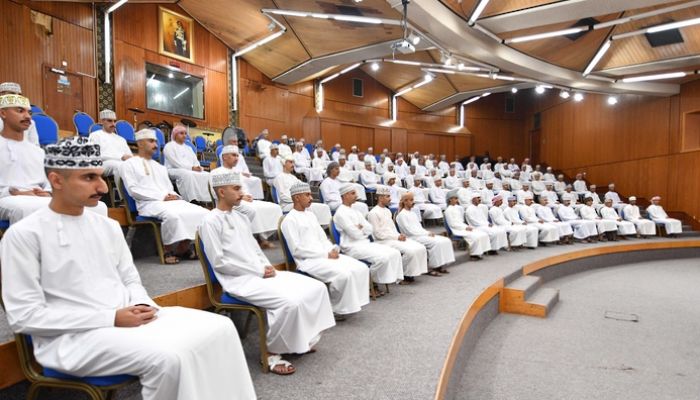 دفعة جديدة من المواطنين تلتحق بشرطة عمان السلطانية
