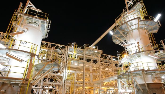 سلطنة عُمان تسجل ارتفاعًا في إنتاج النفط الخام والمكثفات النفطية