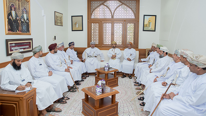 Governor of Dakhiliyah briefed on investment climate in Nizwa Industrial City