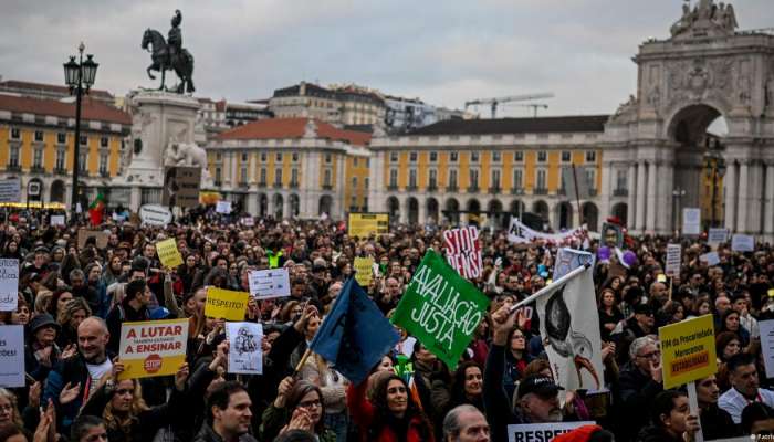 Portugal: Thousands of teachers strike, demanding better pay