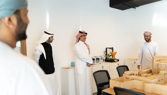 اللجنة الشبابية بدول مجلس التعاون الخليجي تزور مركز الشباب