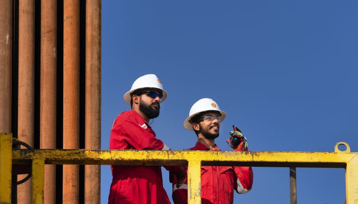 شركة عالمية تعلن عن بدء إنتاج ضخم جديد من الغاز بسلطنة عمان