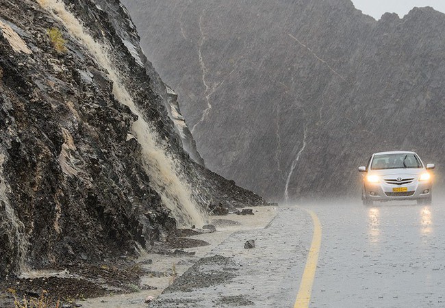 الأرصاد للشبيبة: توقعات بهطول أمطار غزيرة على سلطنة عمان مساء اليوم