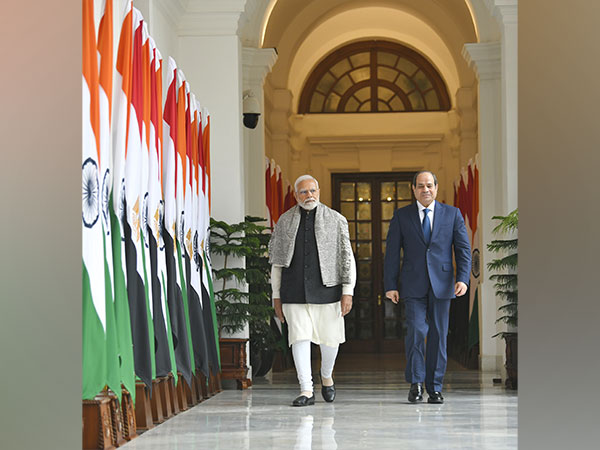 PM Modi, Egypt President Sisi hold discussion on cross-border terrorism