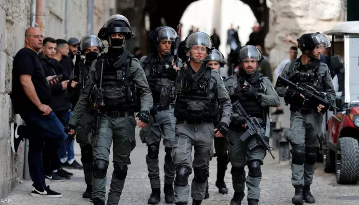 الشرطة الإسرائيلية تدعو إلى حمل السلاح ’تحسبا’ للعمليات
