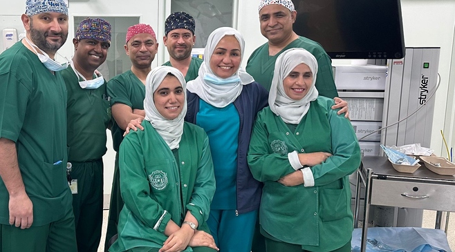 إجراء أول عملية جراحيّة من نوعها بمستشفى جامعة السُّلطان قابوس