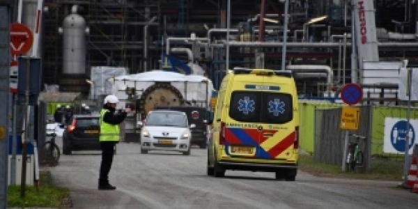 وفاة شخص وإصابة آخرين في حادث بمصفاة نفطية في نيذرلاندز