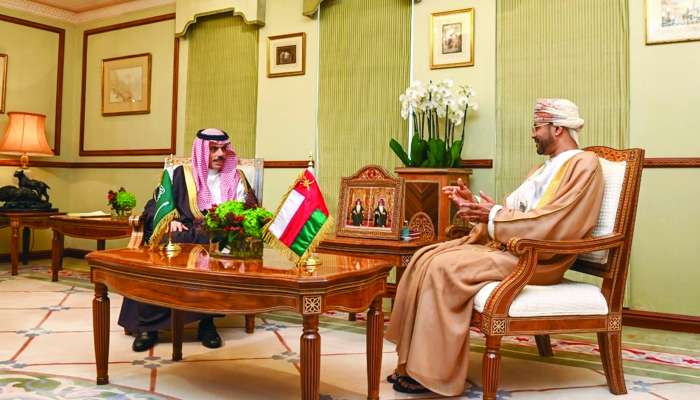 Oman, Saudi agree to meet region challenges by peaceful means