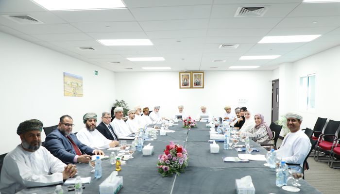 مجلسي أمناء وإدارة جامعة الشرقية يعقدان اجتماعا مشترك