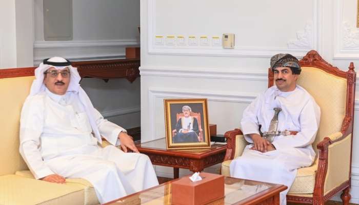Information Minister receives Director General of Gulf Radio, TV Organisation
